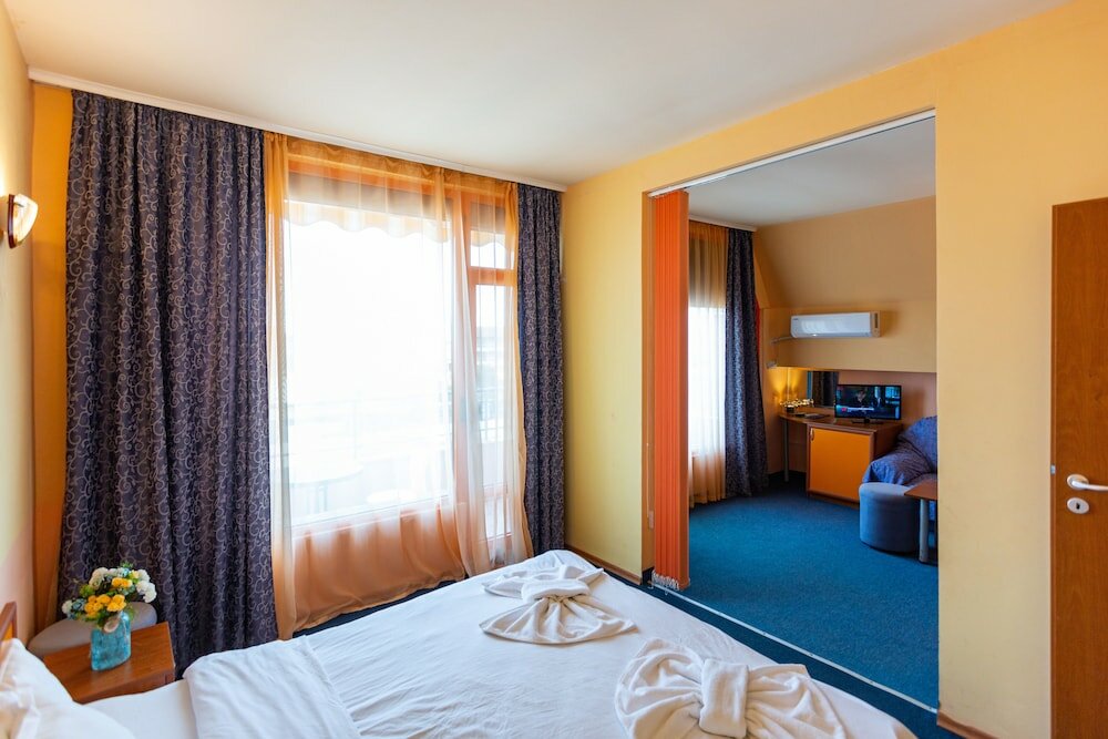 Фото Family Hotel Jemelly