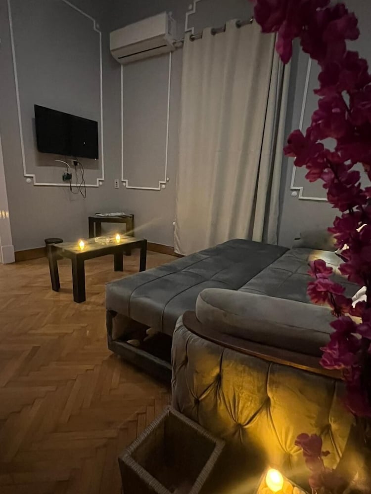 Фото Downtown Family Suites