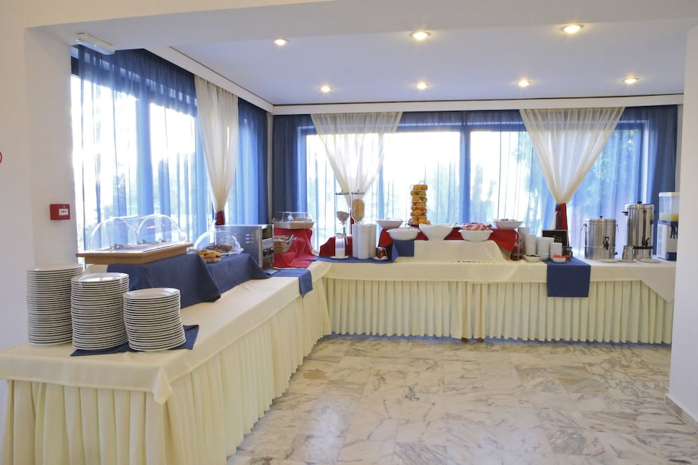 Фото Marina Sands Art Hotel