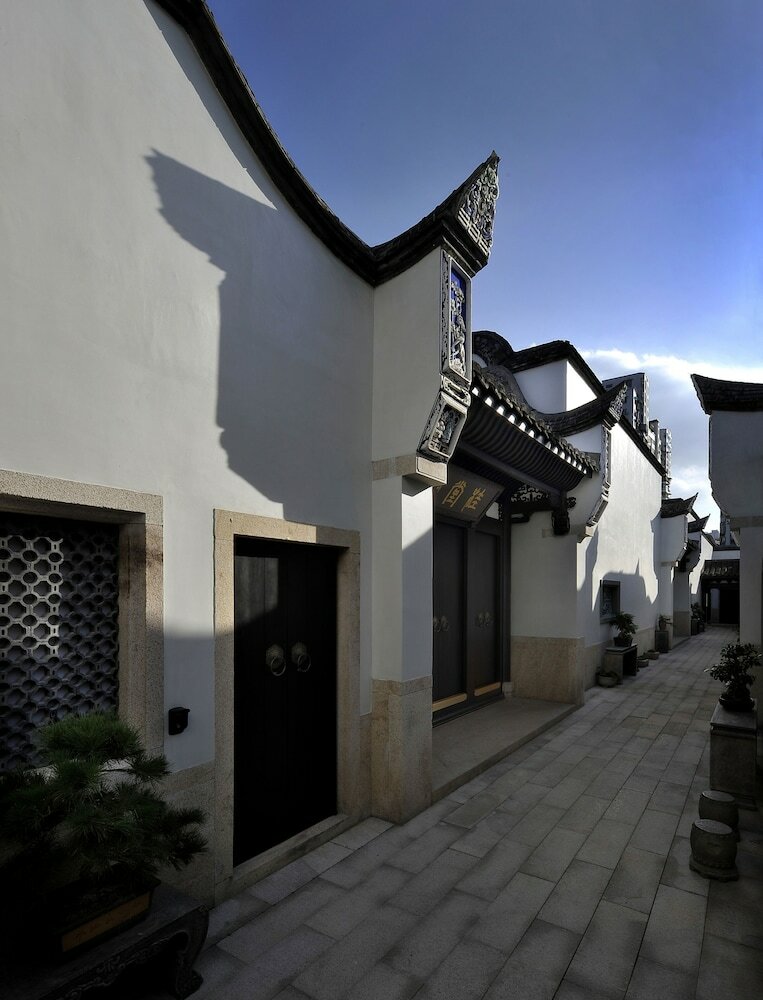 Фото San Po Hotel