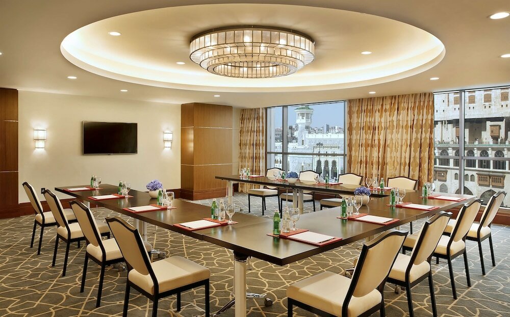 Фото Conrad Jabal Omar Makkah