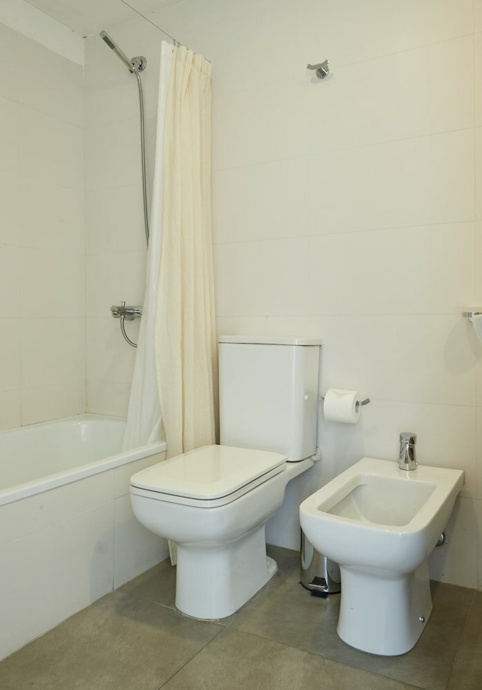 Фото Stylish 2-Bedroom Retreat in Palermo