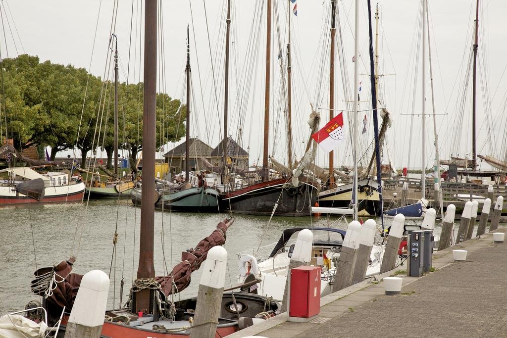 Фото Hotel De Koepoort Hotel