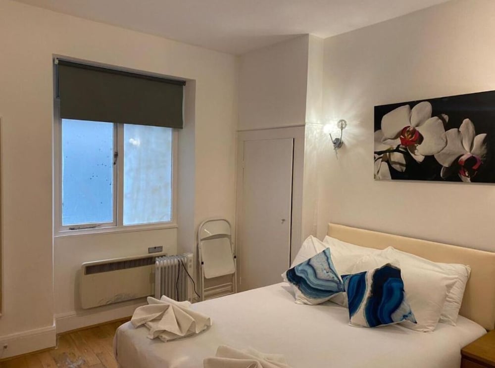 Фото 80 Inverness Terrace