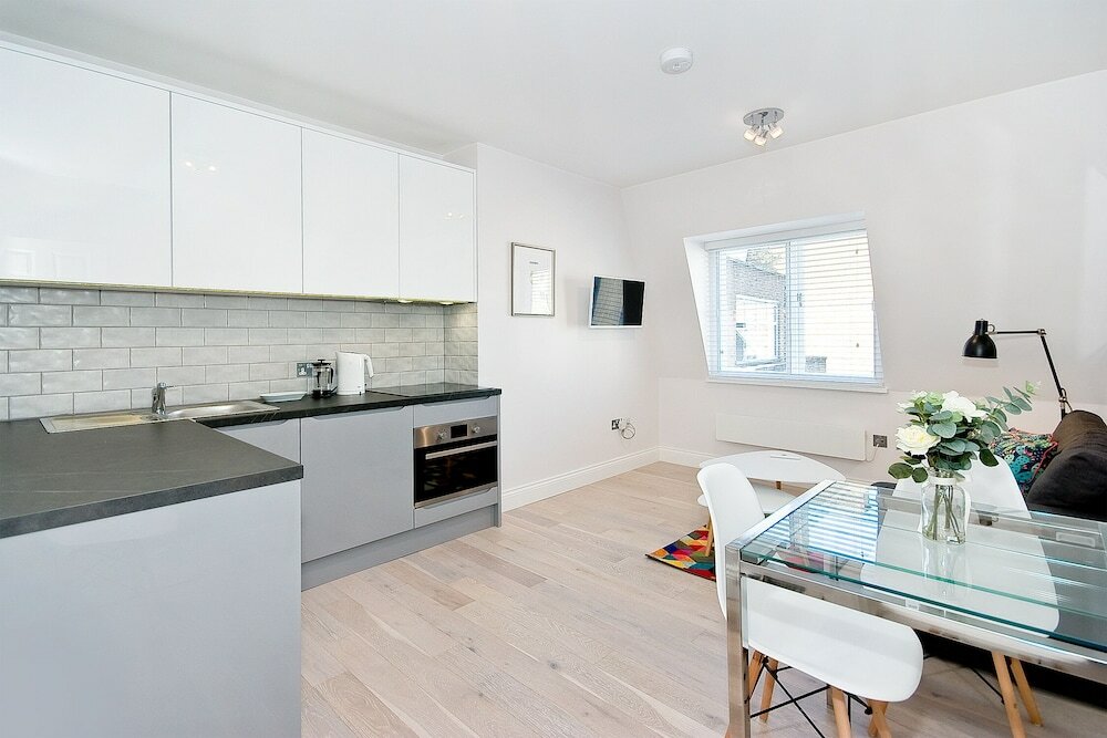 Фото 7 Greek Street by City Living London