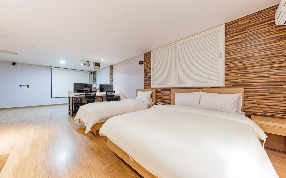 Фото Nonsan River