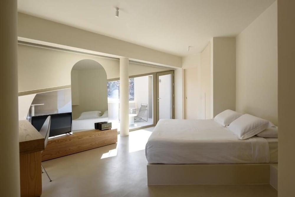 Фото Santopaz Suites