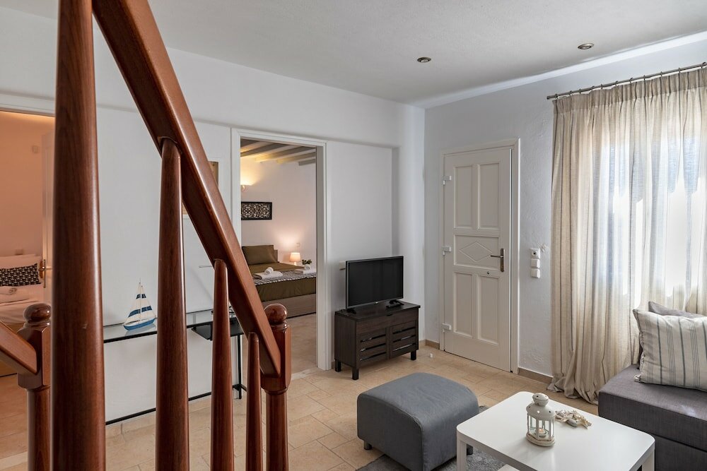 Фото Little Blue