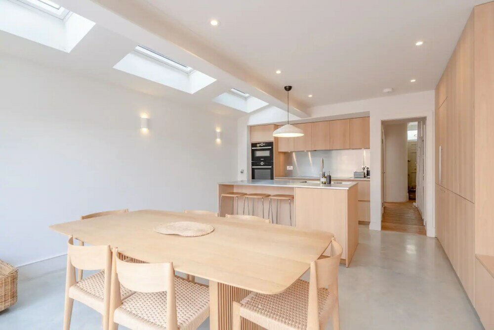 Фото Beautiful Minimalistic 2bd House - Victoria Park