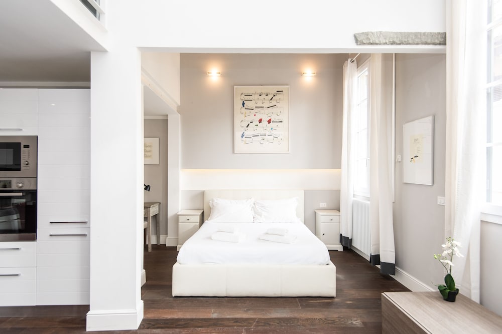 Фото Lucrezia Apartment by Firenze Prestige