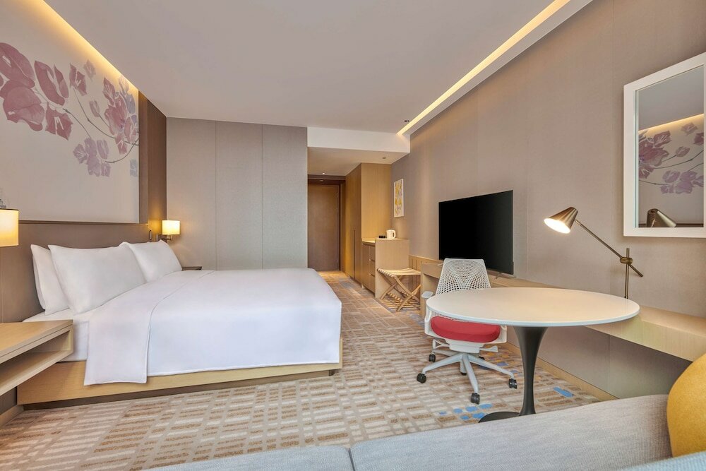 Фото Hilton Garden Inn Shenzhen Guangming