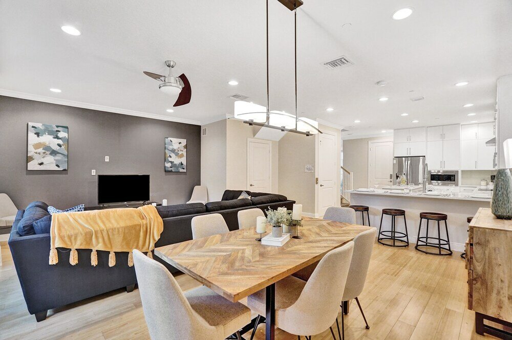 Фото Fabulous 4br home close to beach