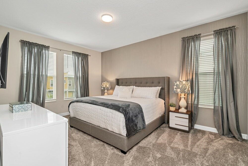 Фото Edgy, Modern 6 Bed 5 Bath