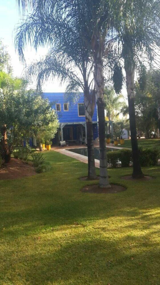 Фото Heliconia Park