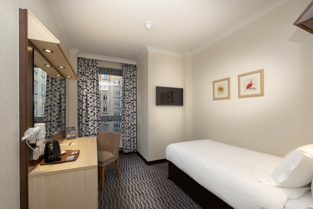 Фото Royal National Hotel