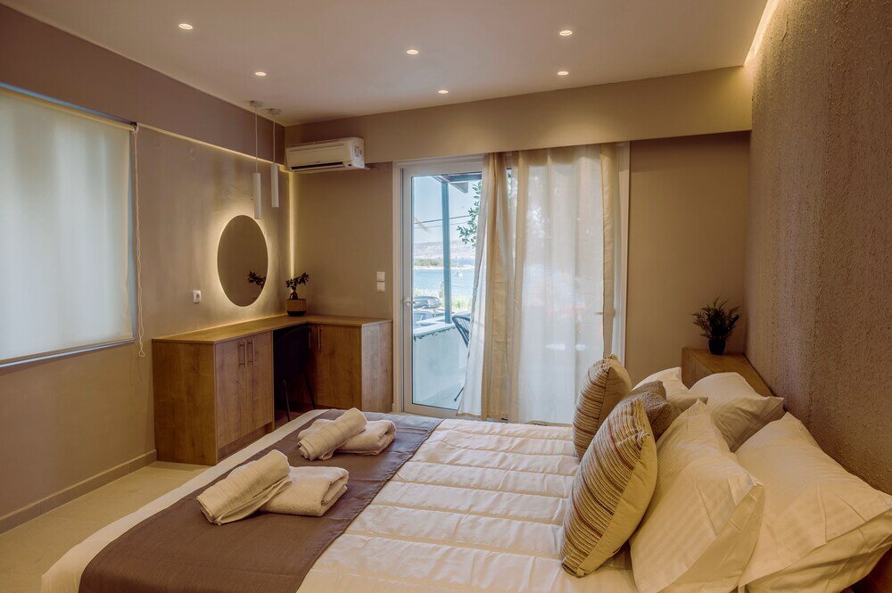 Фото Eleftheria Suites