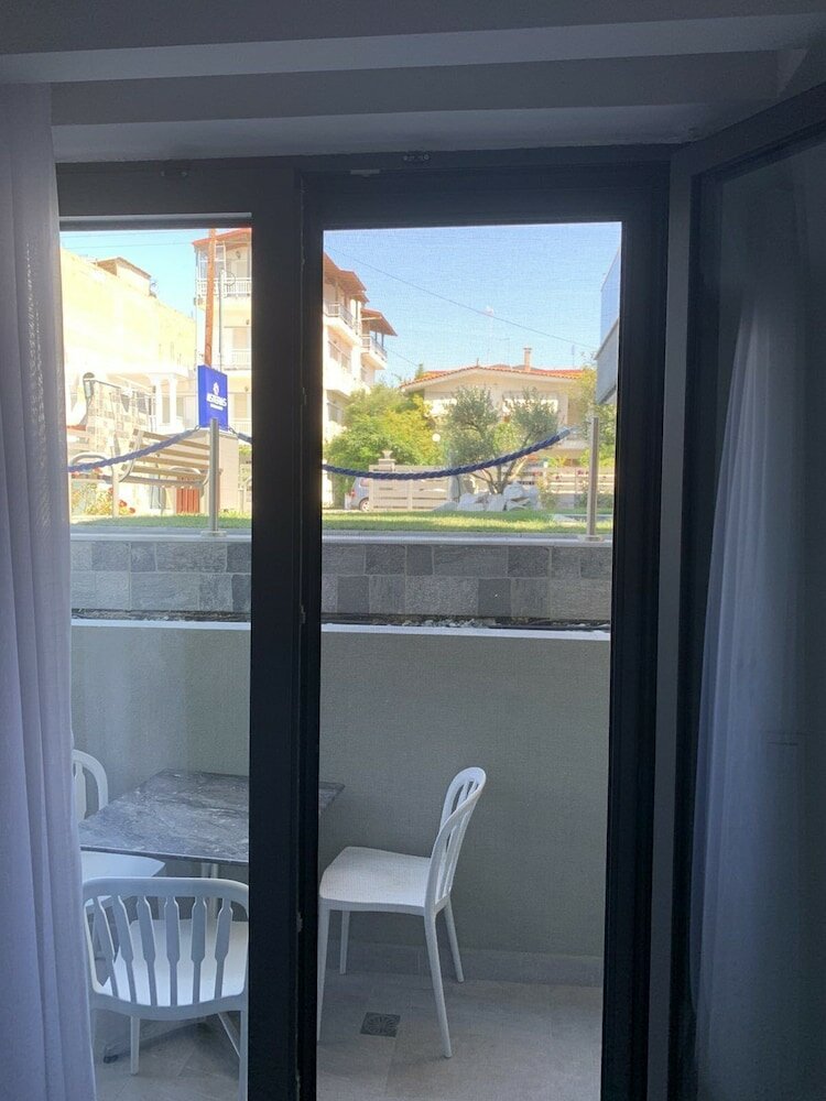 Фото Asteras Studios