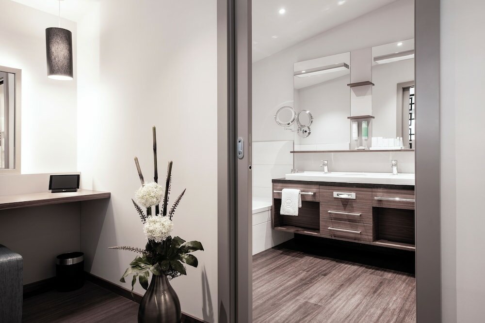 Фото Nuhr Medical - Hotel & Restaurant