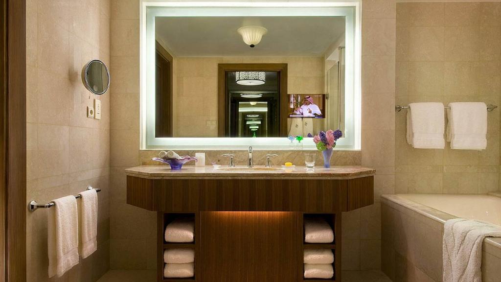 Фото Four Seasons Hotel Riyadh