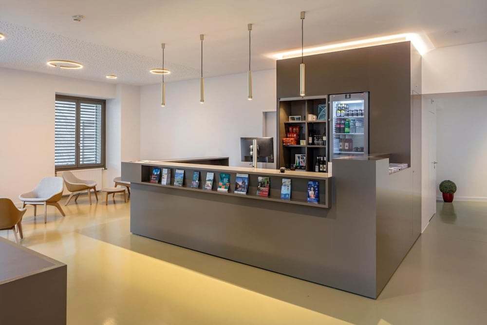 Фото Youth Hostel Montreux