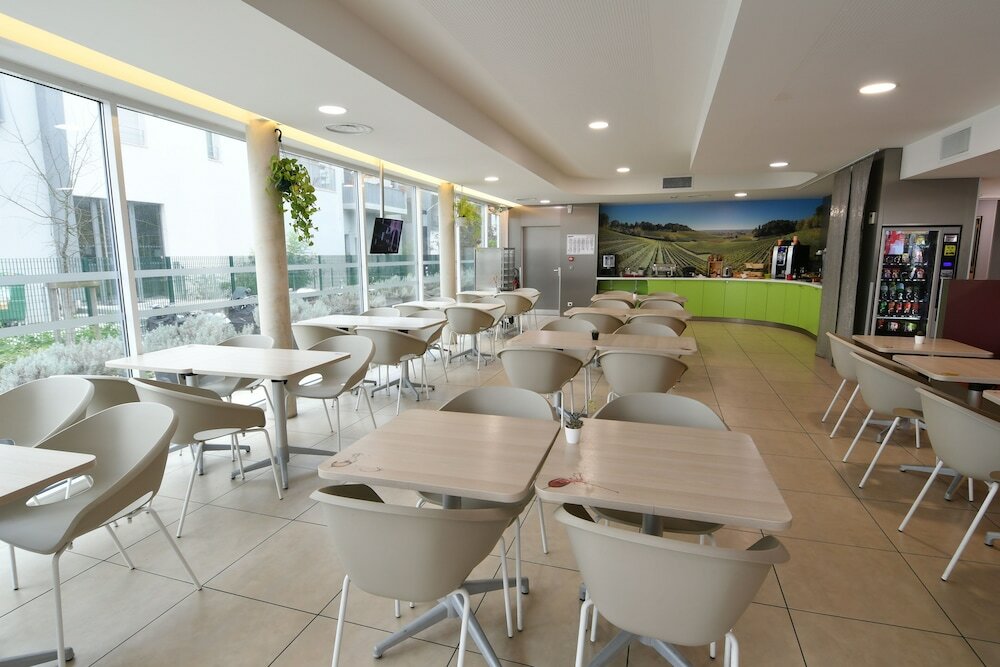 Фото Appart Hôtel Mer & Golf City Bordeaux Bassins à Flot