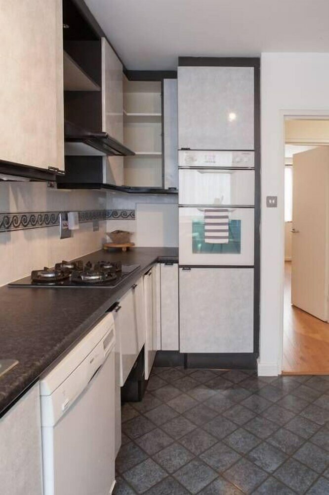 Фото Stylish Apartments next to Buckingham Palace