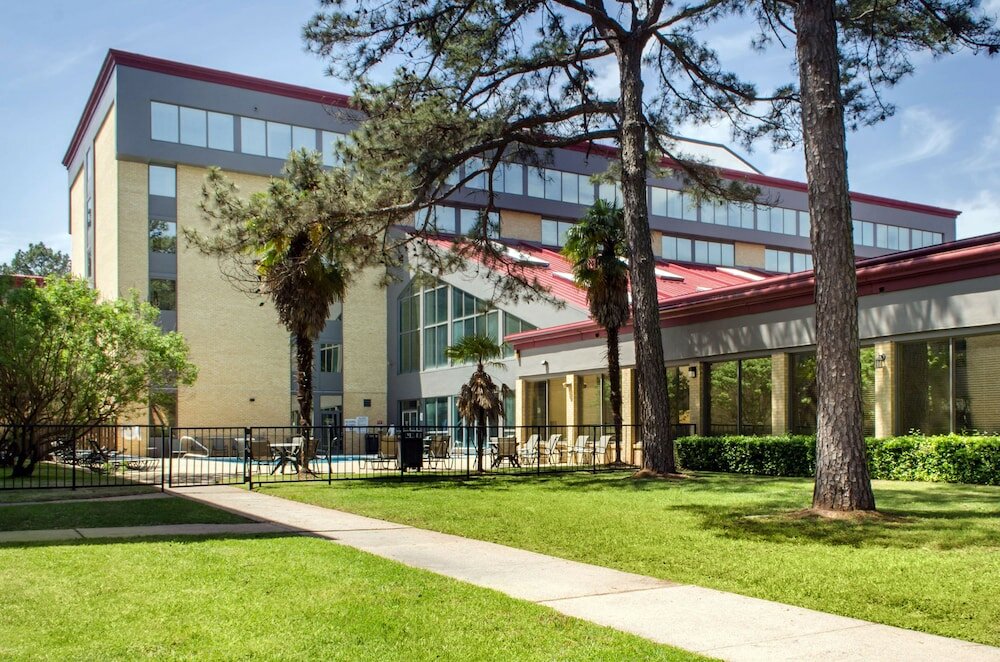 Фото Ramada by Wyndham Shreveport Airport