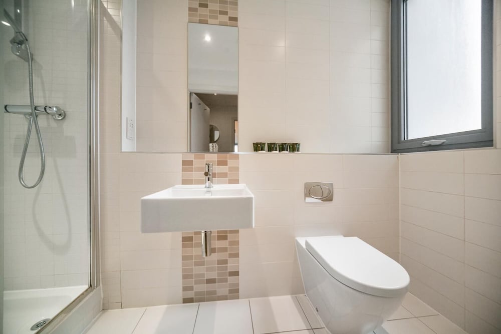 Фото 2 Bed Executive Apartment Near Camden Market with WiFi