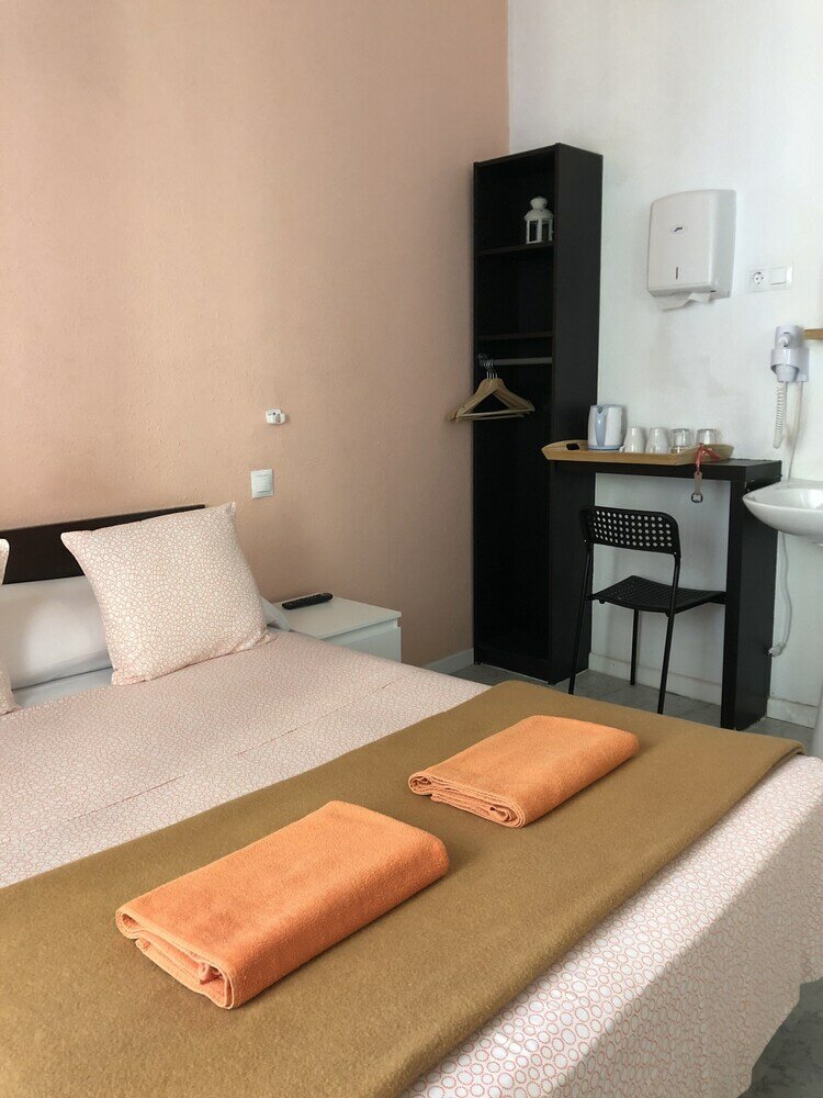 Фото Hostal Plaza Luna