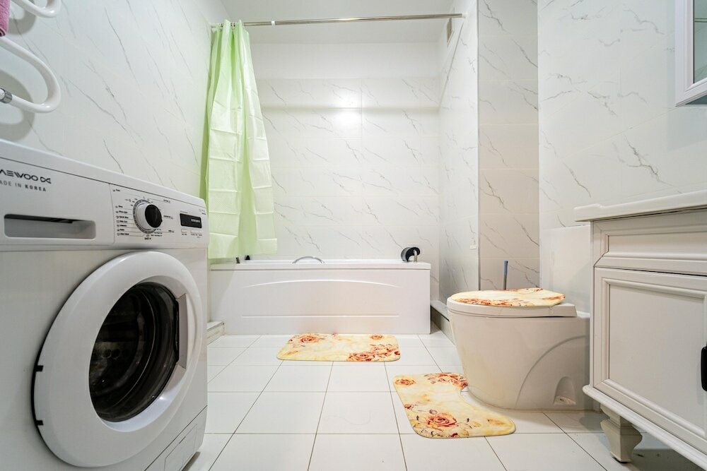 Фото Eagle Town Service Apartment