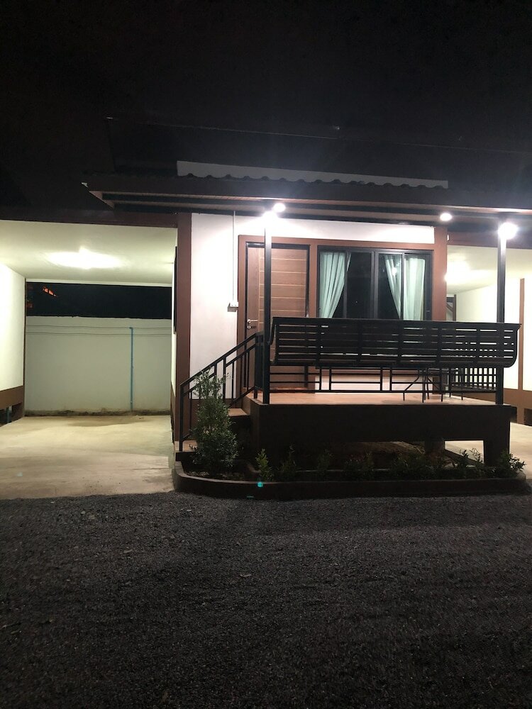 Фото Thalang Resort