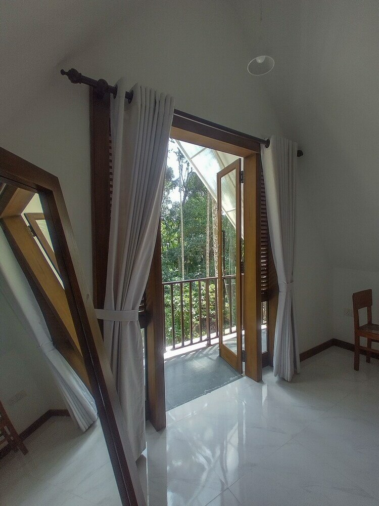 Фото Once in Ella