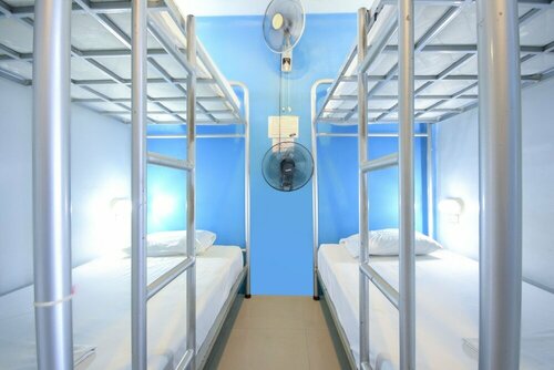 Гостиница Oyo 1054 Phuket Backpacker Hostel на Пхукете