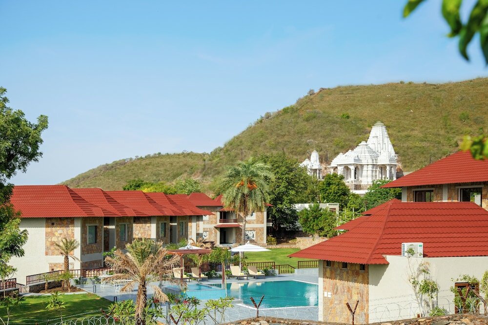 Фото Sarasiruham Resort Private Pool Villa