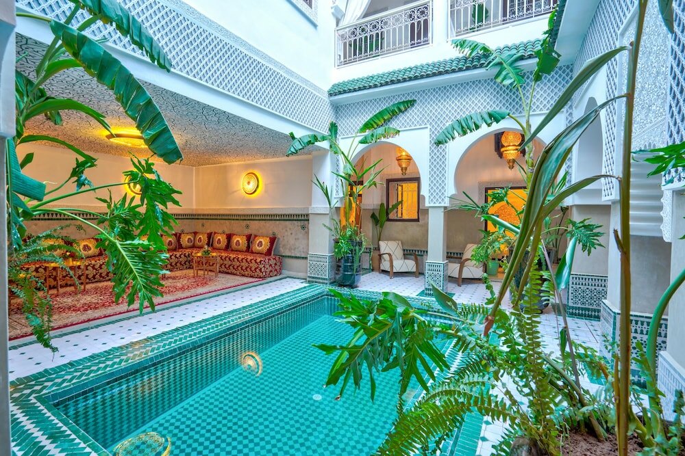 Фото Zwen Zwen Boutique Hotel Rooftop & SPA