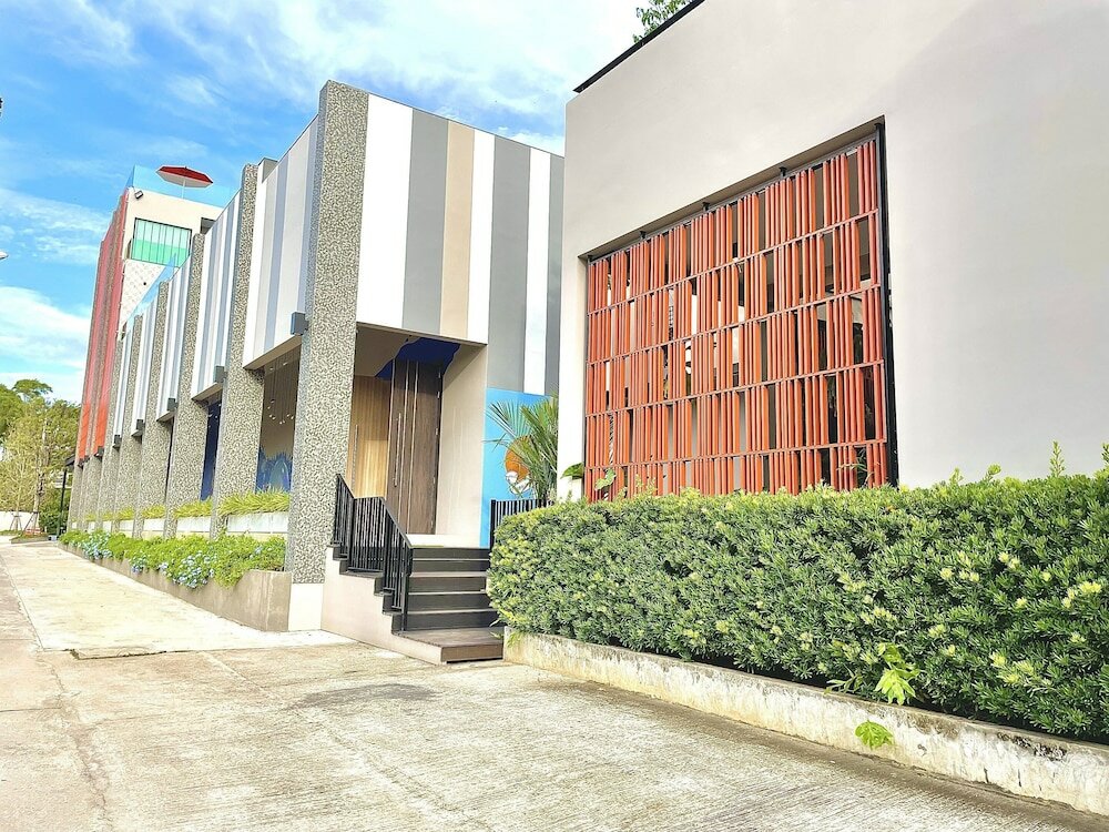 Фото The Poem Hotel