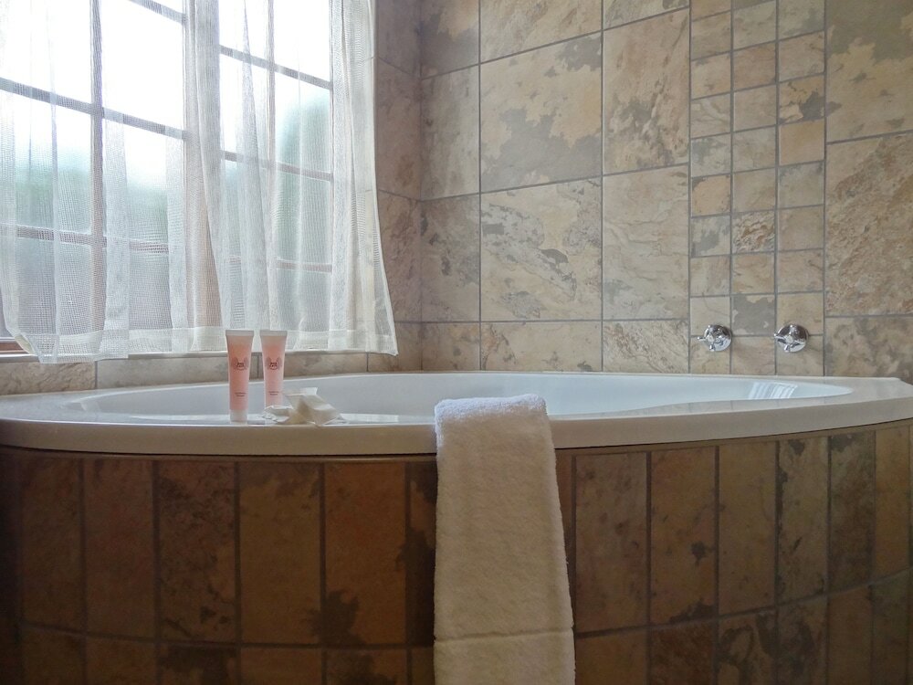 Фото Ruth Avenue Guest House