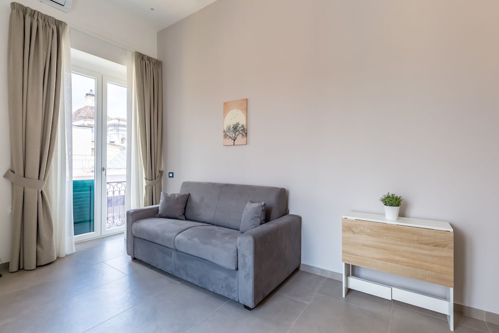 Фото Maria's Bright Flats at the Cathedral