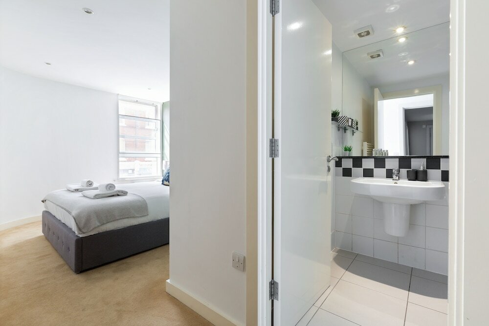 Фото The Brick Lane Apartments