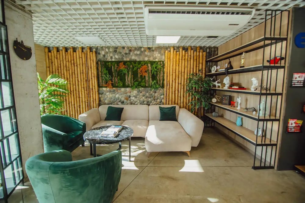 Фото Прекрасная студия в Батуми с выходом на крышу здания