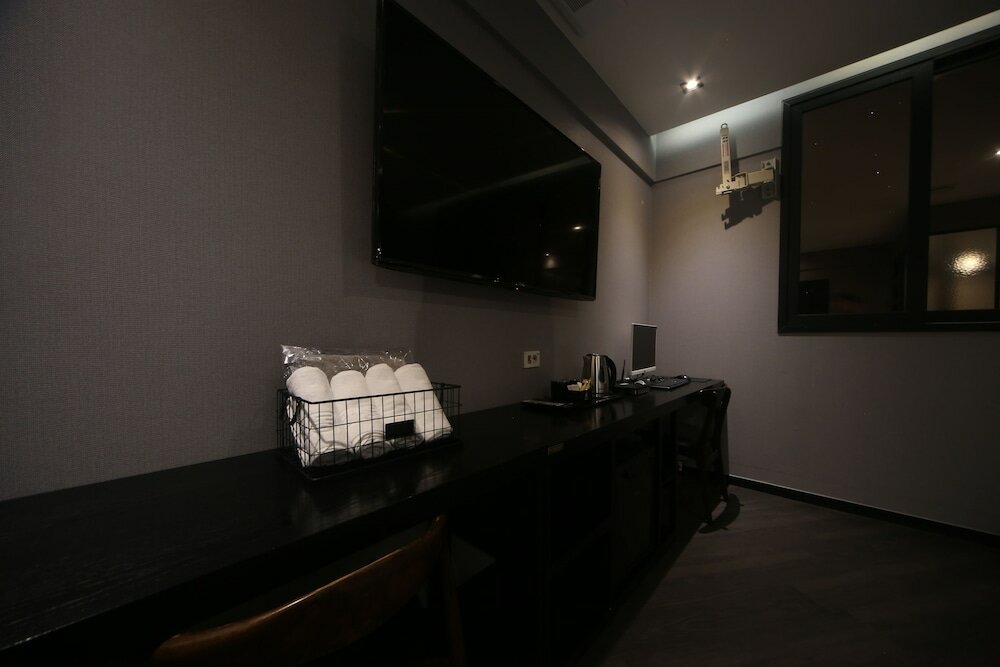 Фото Brown Dot Hotel Beomil