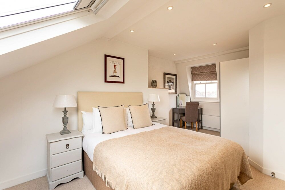 Фото Bright and Spacious Penthouse With Terrace