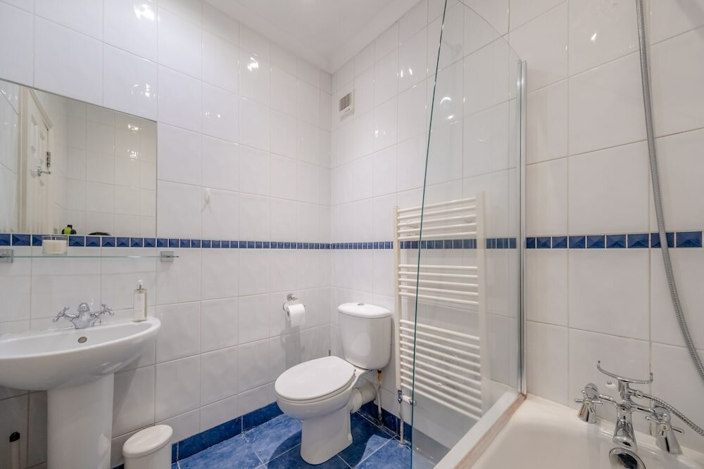 Фото Inviting 1bd Flat With Lovely Balcony - Willesden