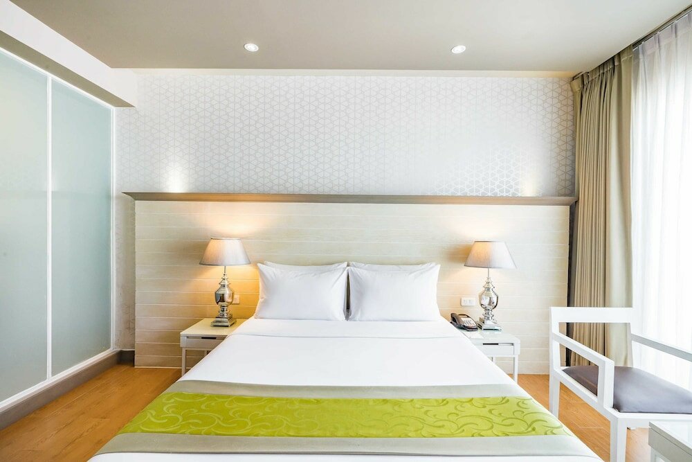 Фото Best Western Patong Beach