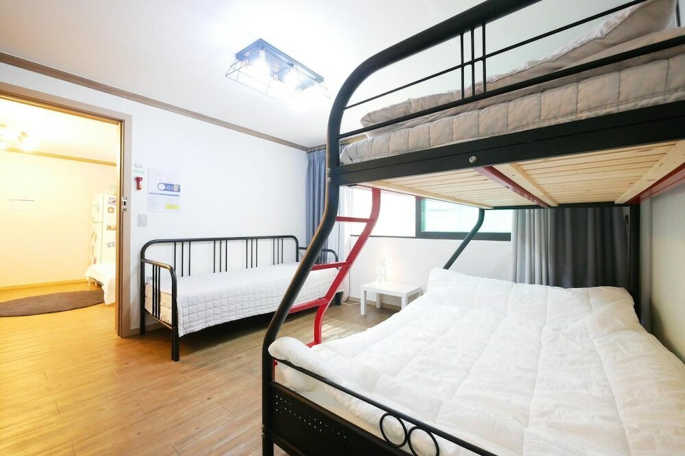 Фото Liz's House - Hostel