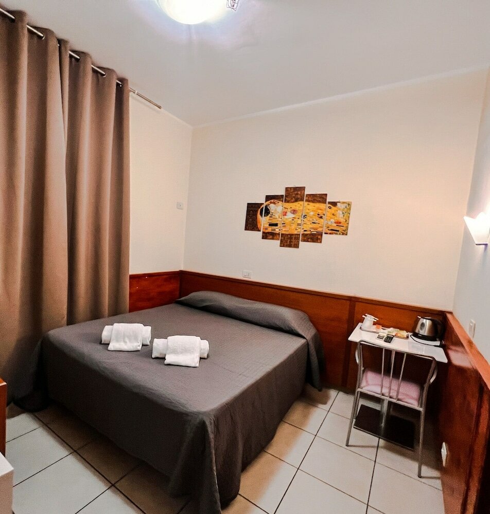 Фото Alius Hotel