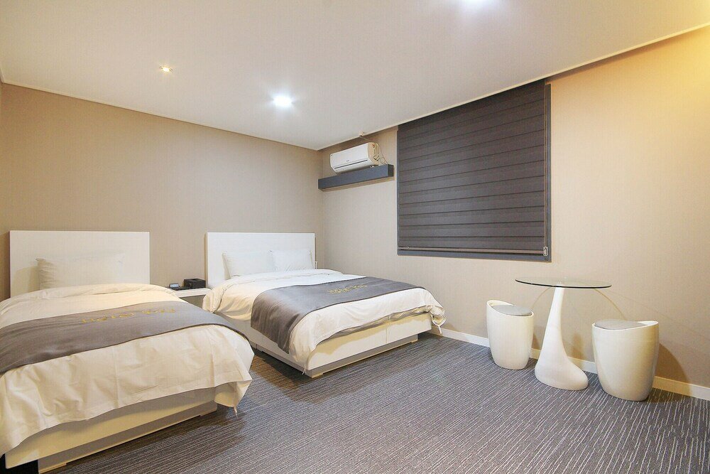 Фото Yeosu Hotel You