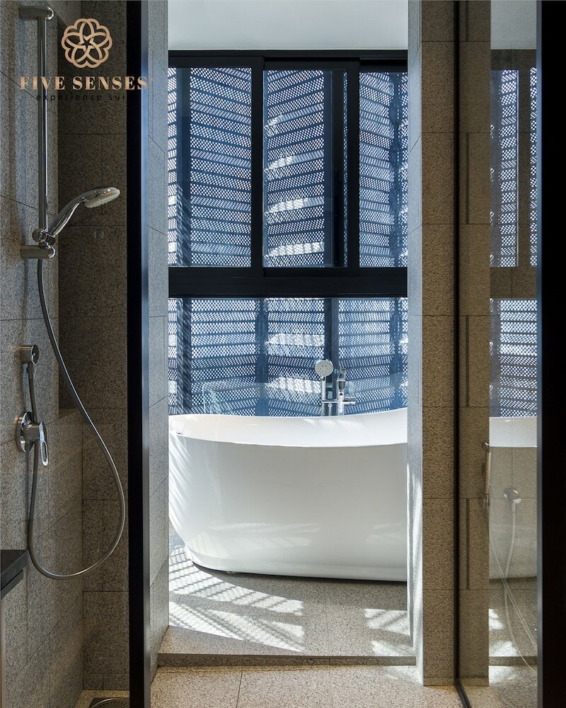 Фото Scarletz Suites by Five senses