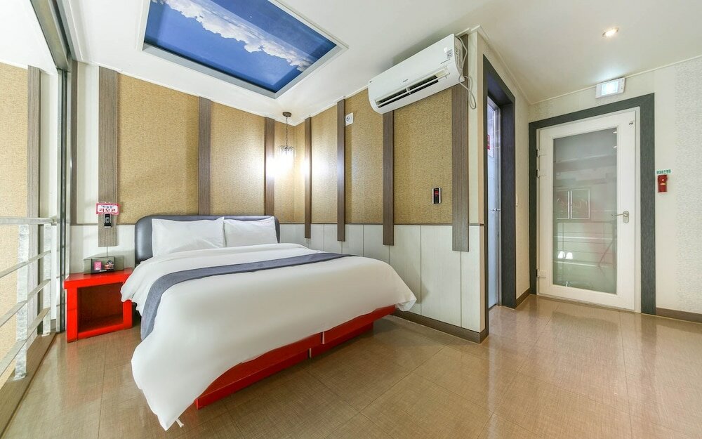 Фото Pohang Haedodong Olleh Motel