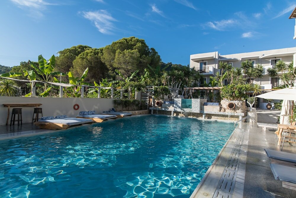 Фото Отель Iniochos